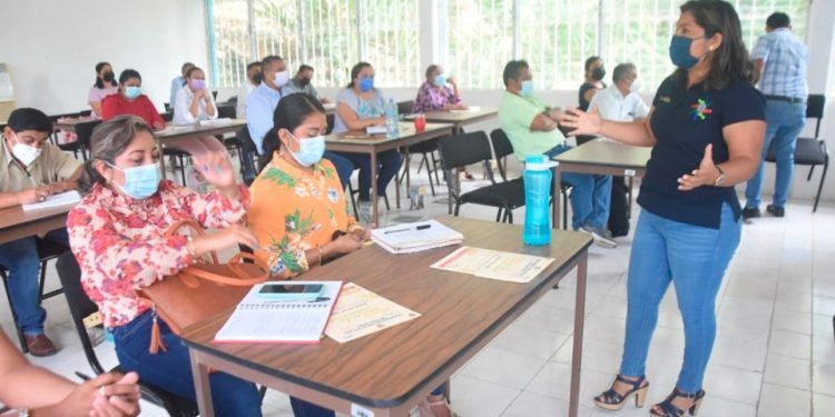 Realizan Primer Congreso Educativo Municipal en Felipe Carrillo Puerto