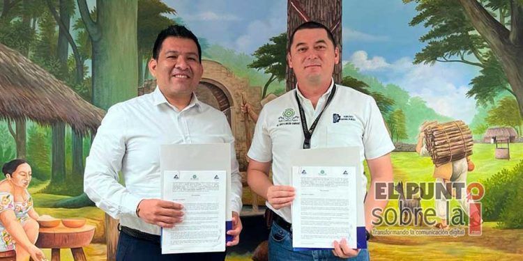 Tecnológico de Carrillo Puerto suscribe convenio con Canaco de Chetumal