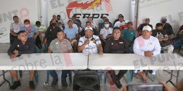 Colaboradores de hotel en Puerto Morelos exigen se cumpla acuerdo con Secretaría de Trabajo
