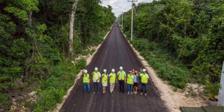 Tulum: entrega Marciano Dzul nuevo acceso a relleno sanitario