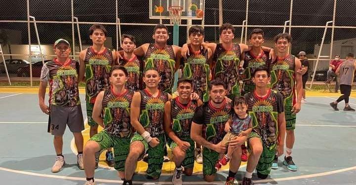 Aztecas destaca en el inicio de la Liga Municipal de Basquetbol de Primera Fuerza