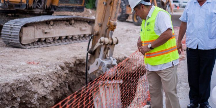 Avanzan obras de drenaje y electrificación en Tulum