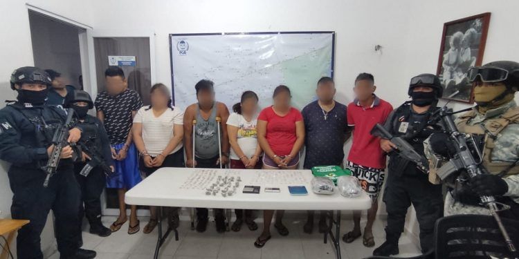 DESARTICULAN A PRESUNTA ORGANIZACIÓN DELICTIVA EN TULUM: Detienen a 7 con más de 250 dosis de presunta droga