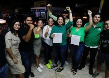 Garantiza Estefanía Mercado regresar el poder al pueblo, recibe constancia como Diputada Electa