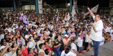 Impactante cierre de campaña de Nivardo Mena