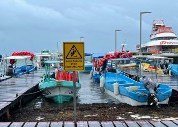 Piden a la población de Cancún tomar precauciones por paso de “Agatha”