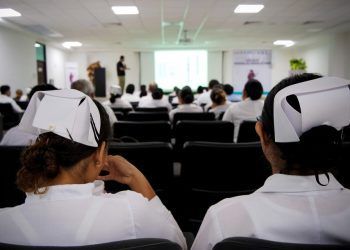 Buscan «visibilizar» papel femenino en el sector salud