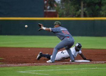 Tigres de la mano de “Rey” Rodríguez supera 5-2 a Piratas y se queda con la serie en casa