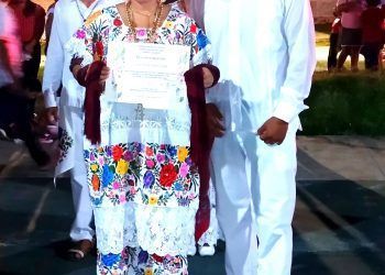 Leydi Lorena, reina de la Feria tradicional de Pixoy