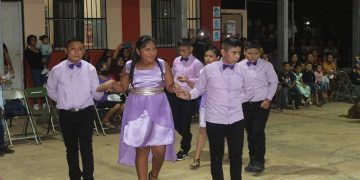 Afloran los sentimientos en los planteles educativos ante los festivales de fin de curso