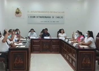 Cabildo de Bacalar retira facultades a Síndico Municipal; ella alega «violencia de género»