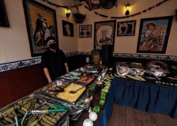 Restauranteros del Caribe Mexicano con apuros para mantener planta laboral pese a buenos sueldos