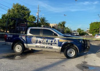 Balean en fraccionamiento de Cancún a sujeto que salía por unas cervezas