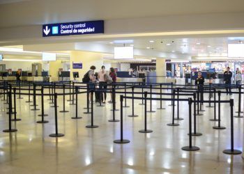 Nueva disposición migratoria afecta llegada de turistas brasileños al Caribe Mexicano