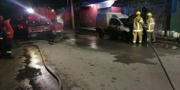 Sigue la quemazón de vehículos