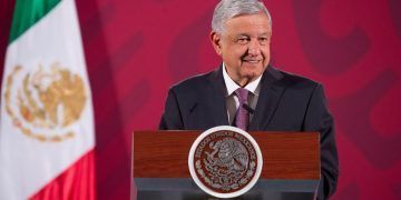 Confirma el presidente, AMLO que Carlos Joaquín se integrará a su gabinete