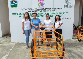 EN APOYO A LAS FAMILIAS: Entrega Ileana Canul triciclos para traslado de productos agrícolas
