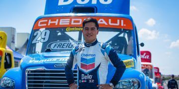 Jorge De La Parra y el Chevron delo Racing Team, arañó el top-10 de los tractocamiones en Querétaro