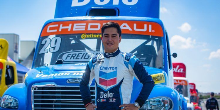 Jorge De La Parra y el Chevron delo Racing Team, arañó el top-10 de los tractocamiones en Querétaro