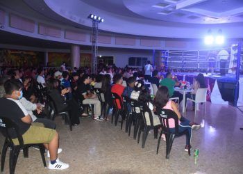 Responde afición chetumaleña a noche de boxeo