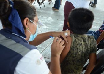 El acumulado de dosis contra la COVID-19 aplicadas en Quintana Roo, es de 3 millones 461 mil 293