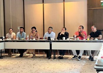 Se terminó el desorden en la costera de Tulum: Marciano Dzul y empresarios acuerdan cerrar barras a la media noche