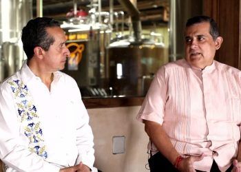 Fernando Mora vocero de gobierno de Quintana Roo sepultó imagen de Carlos Joaquín