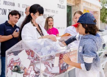 Con automóvil y motocicletas, Ayuntamiento de Tulum premia a contribuyentes cumplidos