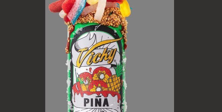 Llega Vicky piña, la nueva integrante de la familia de las Vickys