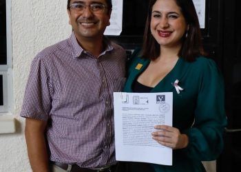 Estefanía Mercado presenta su primera Iniciativa de ley