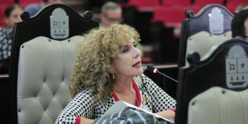 Interrupción de la gestación es un tema de salud pública, no moral: Luz María Beristaín