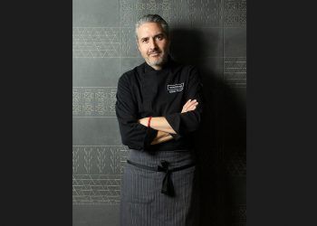 El Chef Mikel Alonso, embajador de Monogram, comparte contigo su exclusiva receta de brownie para celebrar el Día Mundial del postre