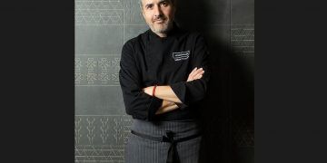El Chef Mikel Alonso, embajador de Monogram, comparte contigo su exclusiva receta de brownie para celebrar el Día Mundial del postre