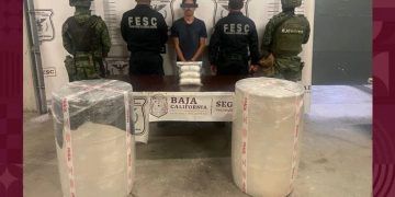 Ejército Mexicano, FGE y Policía Estatal aseguraron posible metanfetamina, un vehículo y un inmueble en Baja California