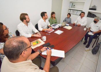 En unidad, trabajamos en la evaluación de acciones y programas de la SEDESO por el bienestar de las y los quintanarroenses: Pablo Bustamante 