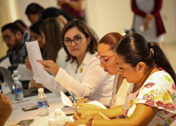 Participa Cristina Alcérreca como moderadora de la Mesa de trabajo: Acceso a la alimentación, en el eje Bienestar Social y Calidad de Vida