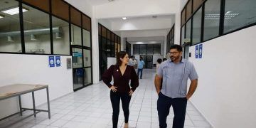 Impulsa Estefanía Mercado Centro STEM de robótica en la UT Riviera Maya