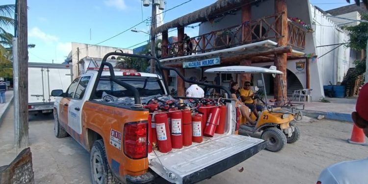 Mara Lezama cumple palabra empeñada en Holbox