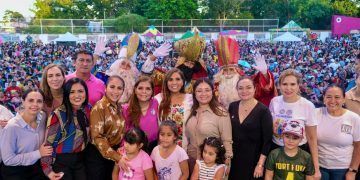 Celebra Mara Lezama Día de Reyes con miles de niñas y niños de Chetumal