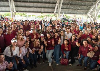 MORENA SE PREPARA RUMBO AL 2024: Toma protesta a los Comités de Defensa de la 4T en Cancún y Puerto Morelos