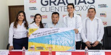 Recibe DIF-Tulum donativo recaudado por tiendas Oxxo
