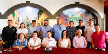Se reúne el diputado Renán Sánchez con integrantes de la COPARMEX-COZUMEL