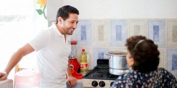 Para apoyar a más cozumeleños es importante hablar sobre la casa de gestión: Renán Sánchez
