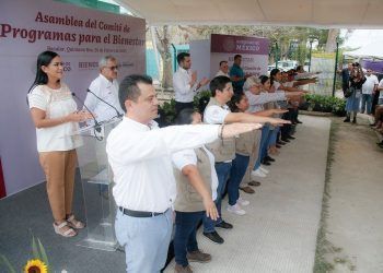 Rinde protesta el Comité de Programas para el Bienestar en Quintana Roo