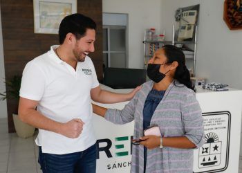 Encuentran cozumeleños atención en la casa de gestión del diputado Renán Sánchez