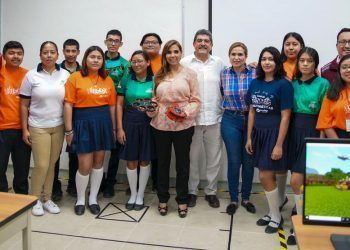 Mara Lezama trabaja por mejores condiciones para que la juventud se prepare mejor