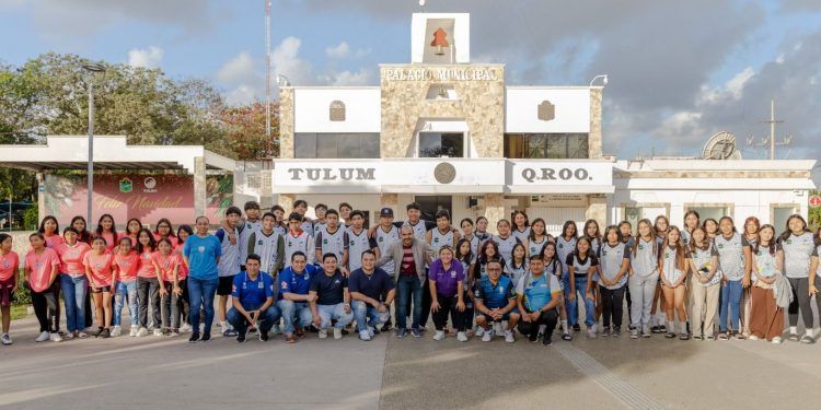 CONADE 2023: Parten atletas de Tulum rumbo a los juegos deportivos
