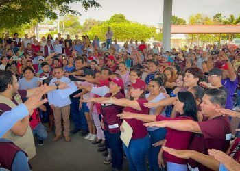 Chetumal ruge al unísono de «Si Protestó», durante la toma de protesta de comités de Defensa de la Cuarta Transformación