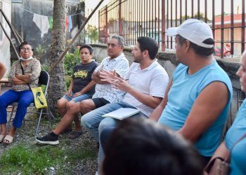 Se reúne Renán Sánchez con vecinos de la colonia Emiliano Zapata