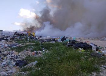 Controlado el incendio del basurero de Mahahual